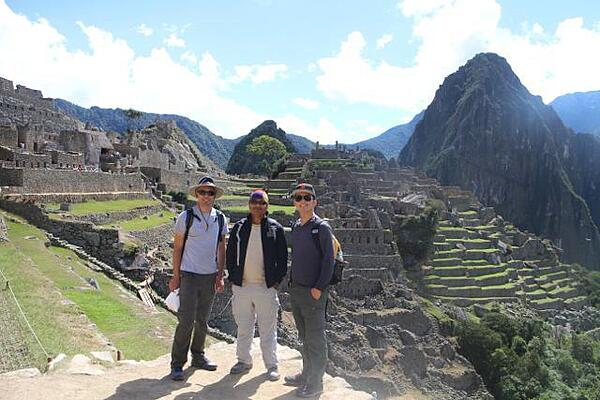 Evening & Weekend Berkeley MBA students on a consulting project in Peru